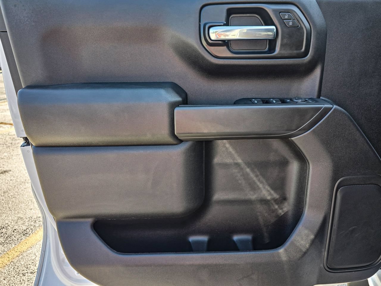 Used 2025 Chevrolet Silverado 1500 Custom Trail Boss AWD/4WD image 14