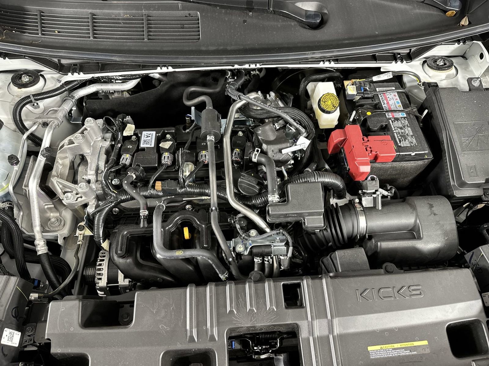 New 2025 Nissan Kicks SR image 17