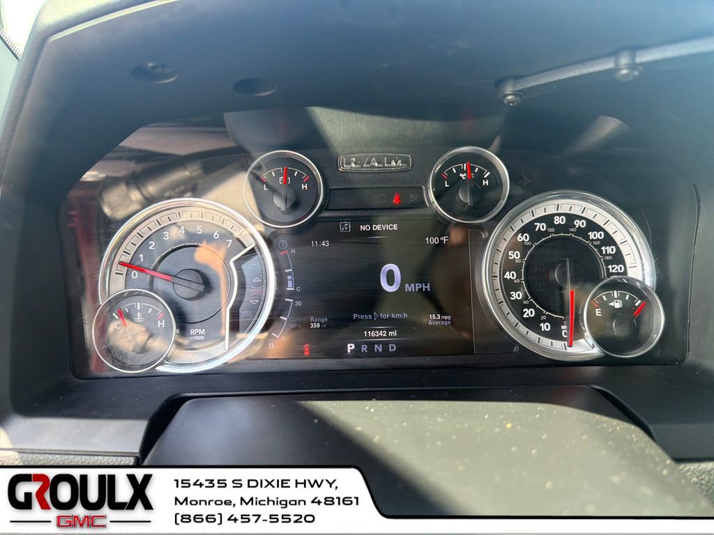 Used 2016 RAM 1500 Laramie w/ Convenience Group AWD/4WD image 16