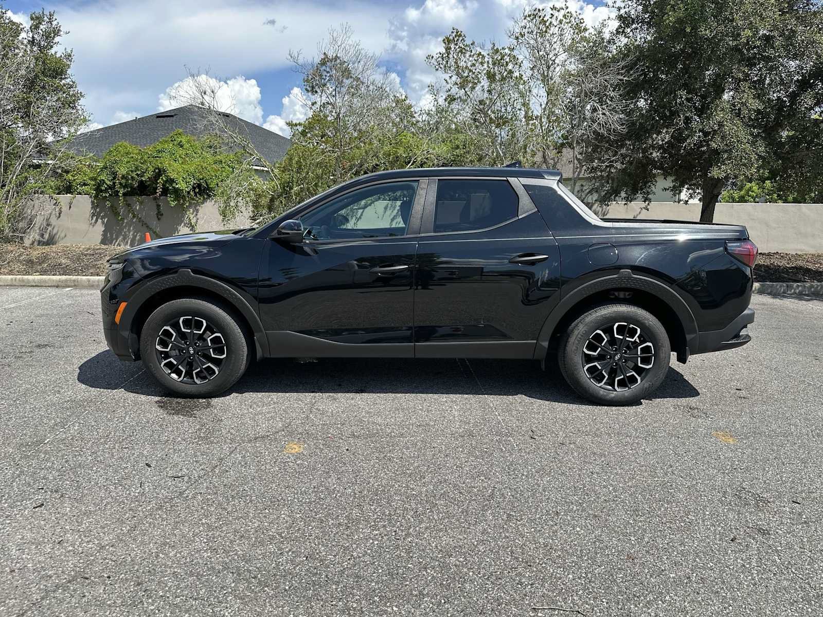 Used 2024 Hyundai Santa Cruz SEL FWD image 3