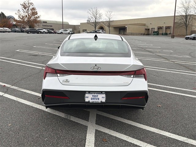 New 2026 Hyundai Elantra Blue image 6