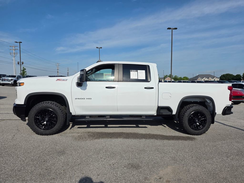 Used 2025 Chevrolet Silverado 2500 Custom w/ Custom Value Package AWD/4WD image 4