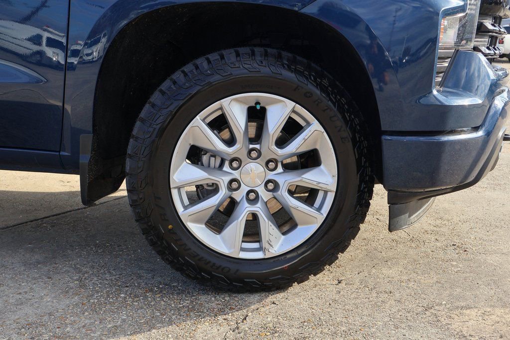 Used 2023 Chevrolet Silverado 1500 Custom image 25