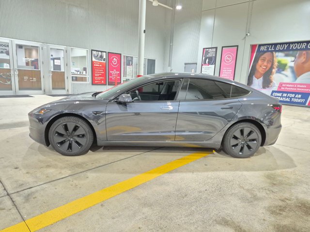 Used 2025 Tesla Model 3 Long Range RWD image 8