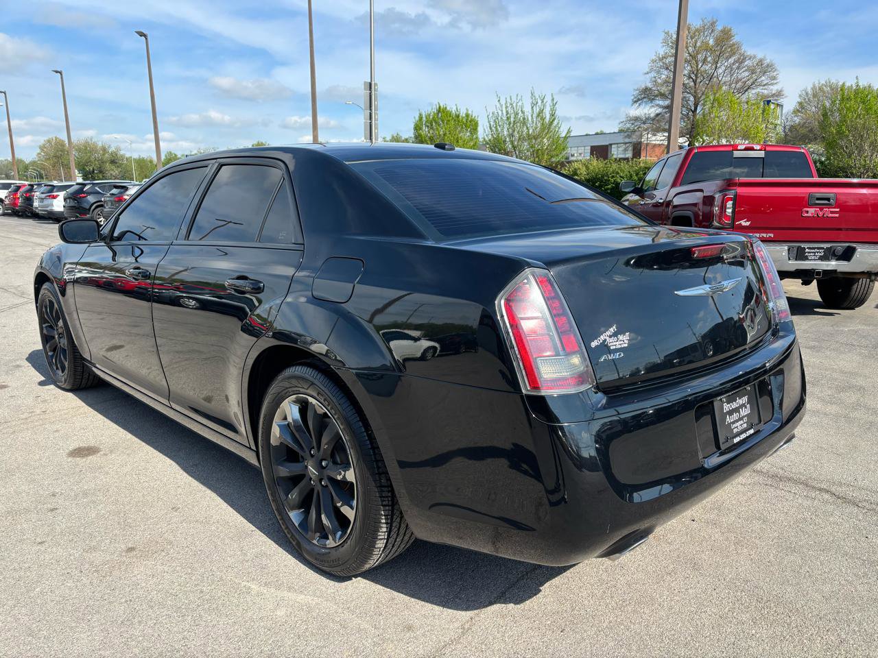 Used 2014 Chrysler 300 S image 5