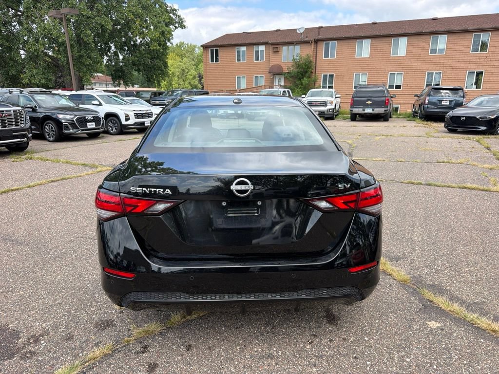 Used 2024 Nissan Sentra SV FWD image 6