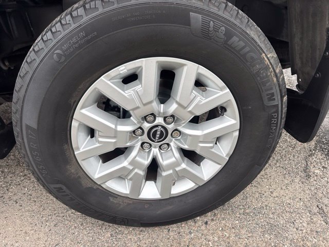 Used 2023 Nissan Frontier SV RWD image 10