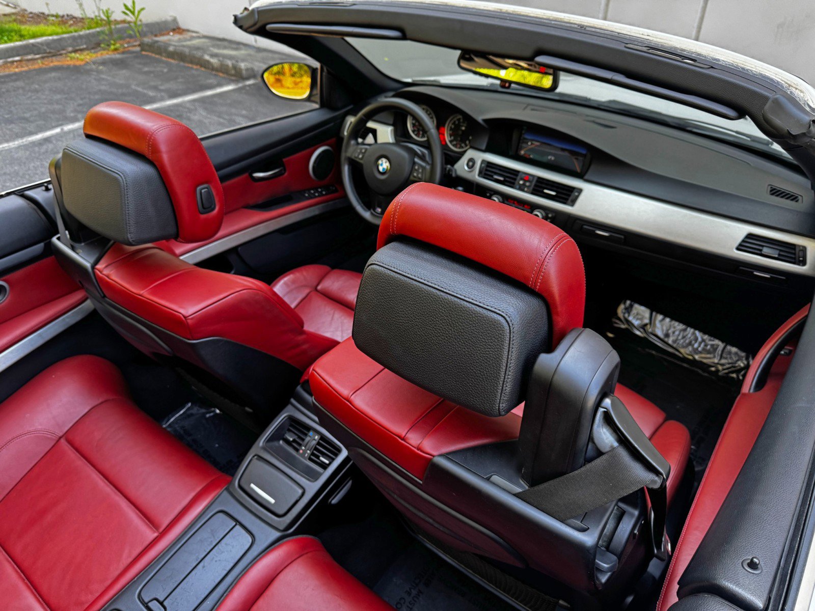 Used 2011 BMW M3 Convertible image 40