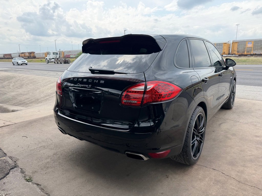 Used 2014 Porsche Cayenne S AWD/4WD image 23