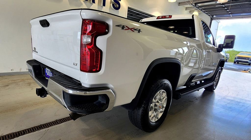 Used 2022 Chevrolet Silverado 3500 LT w/ Convenience Package image 14