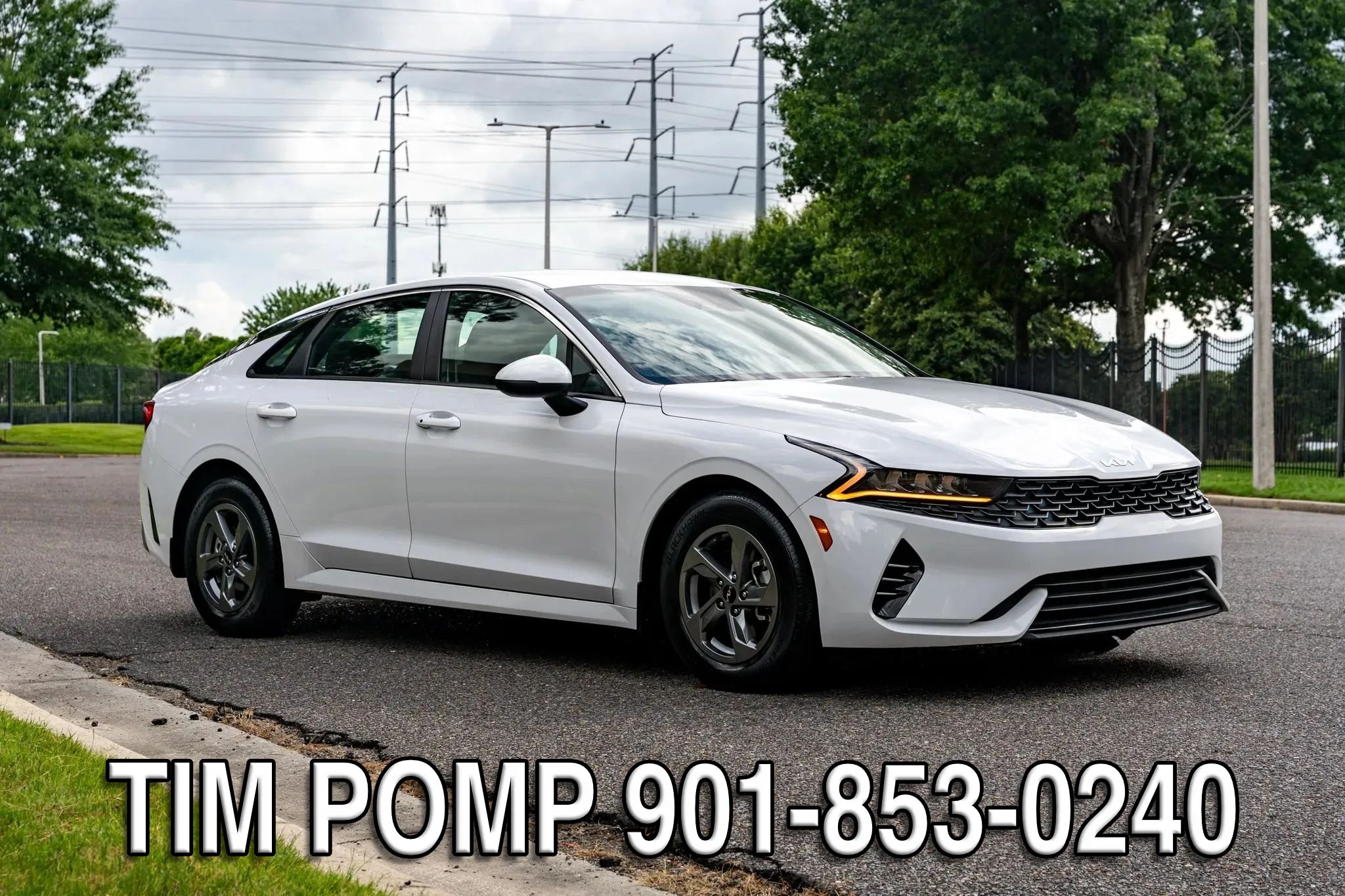 Used 2023 Kia K5 LXS FWD image 4