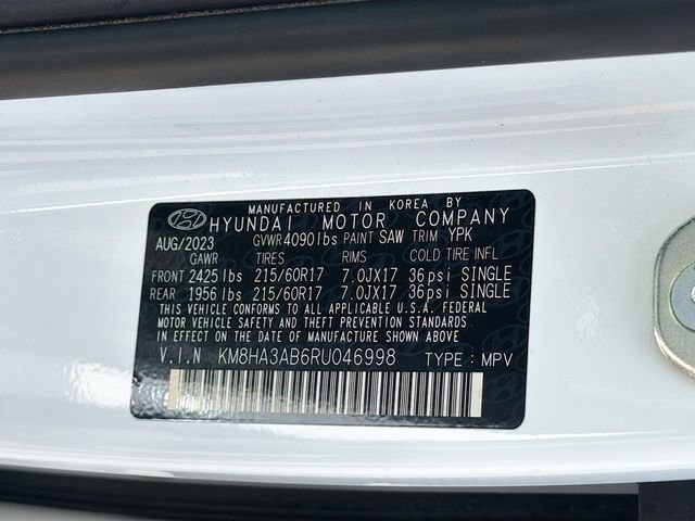 Used 2024 Hyundai Kona SE image 30