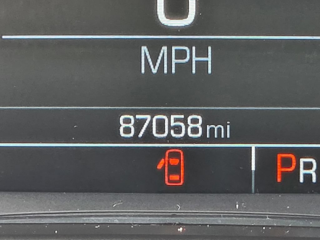 Used 2018 GMC Acadia SLE w/ Driver Alert Package I FWD image 21