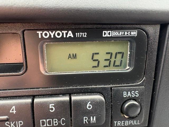 Used 1996 Toyota Camry LE FWD image 6
