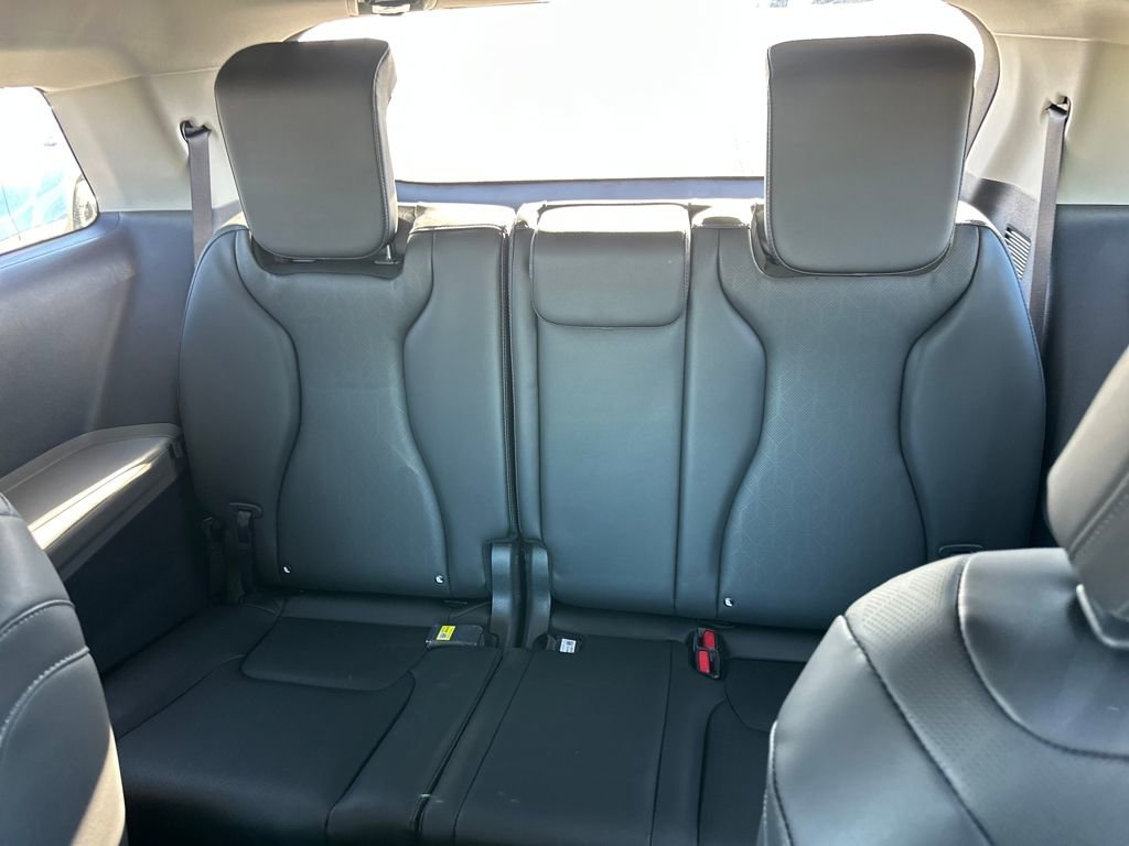 New 2026 Kia Carnival LXS image 18