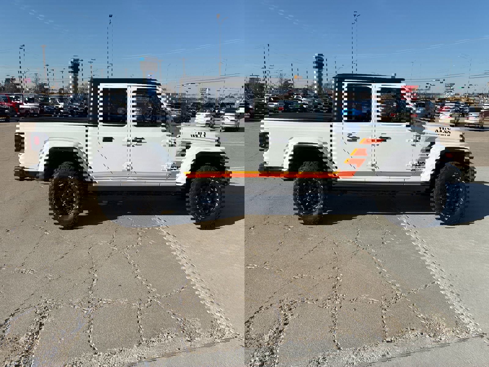 Used 2021 Jeep Gladiator Sport image 8