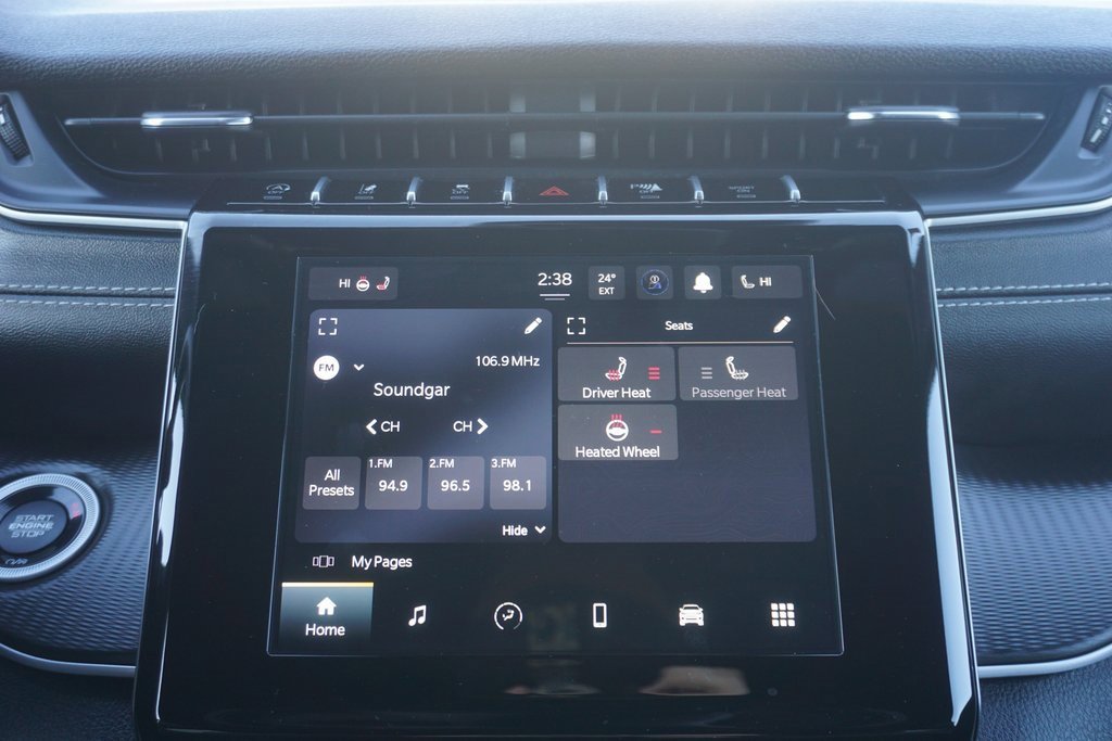 Used 2024 Jeep Grand Cherokee Altitude image 14