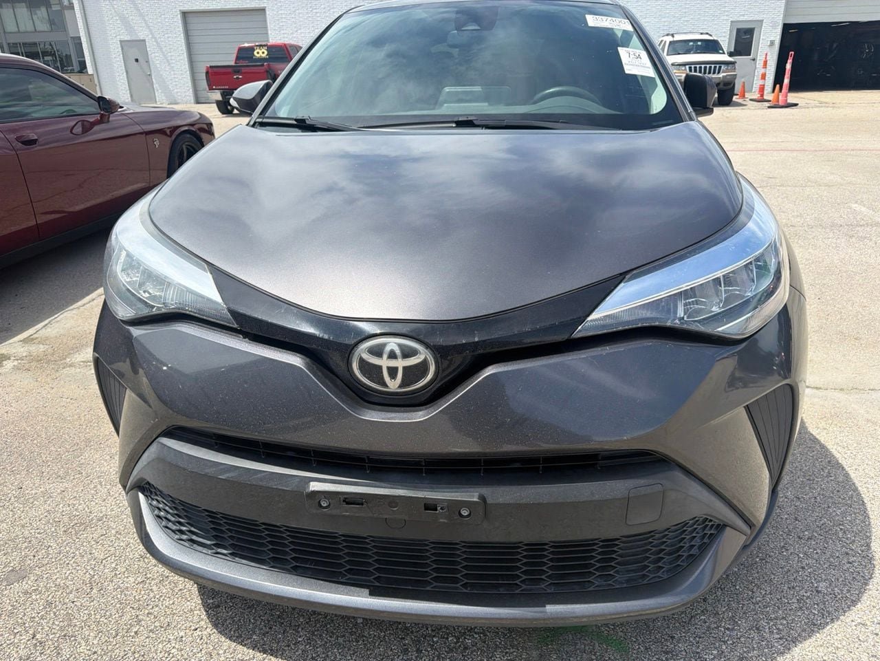 Used 2021 Toyota C-HR LE FWD image 2