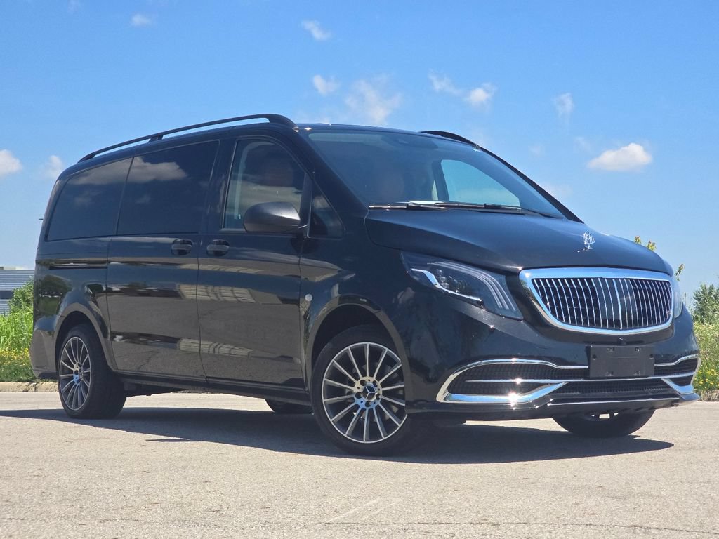 Used 2023 Mercedes-Benz Metris Passenger image 2