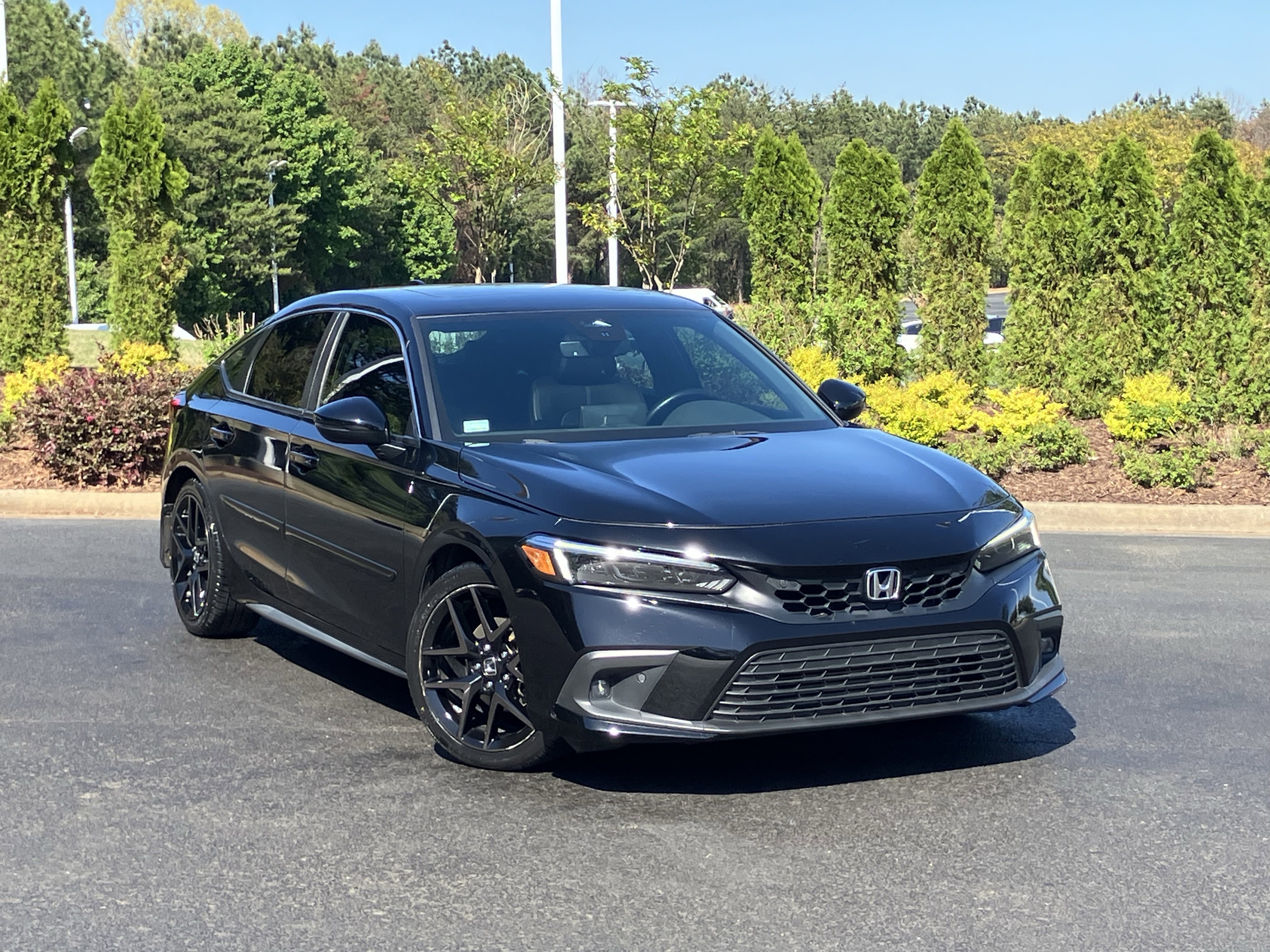 Used 2022 Honda Civic Sport Touring image 2