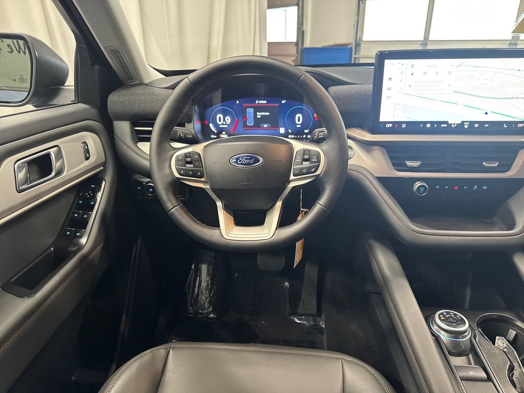 Certified 2026 Ford Explorer Active w/ Active Comfort Package RWD image 14