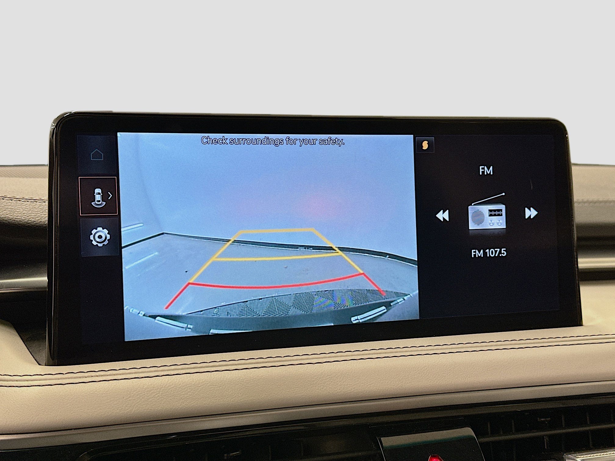 Used 2024 Genesis G70 2.5T image 23