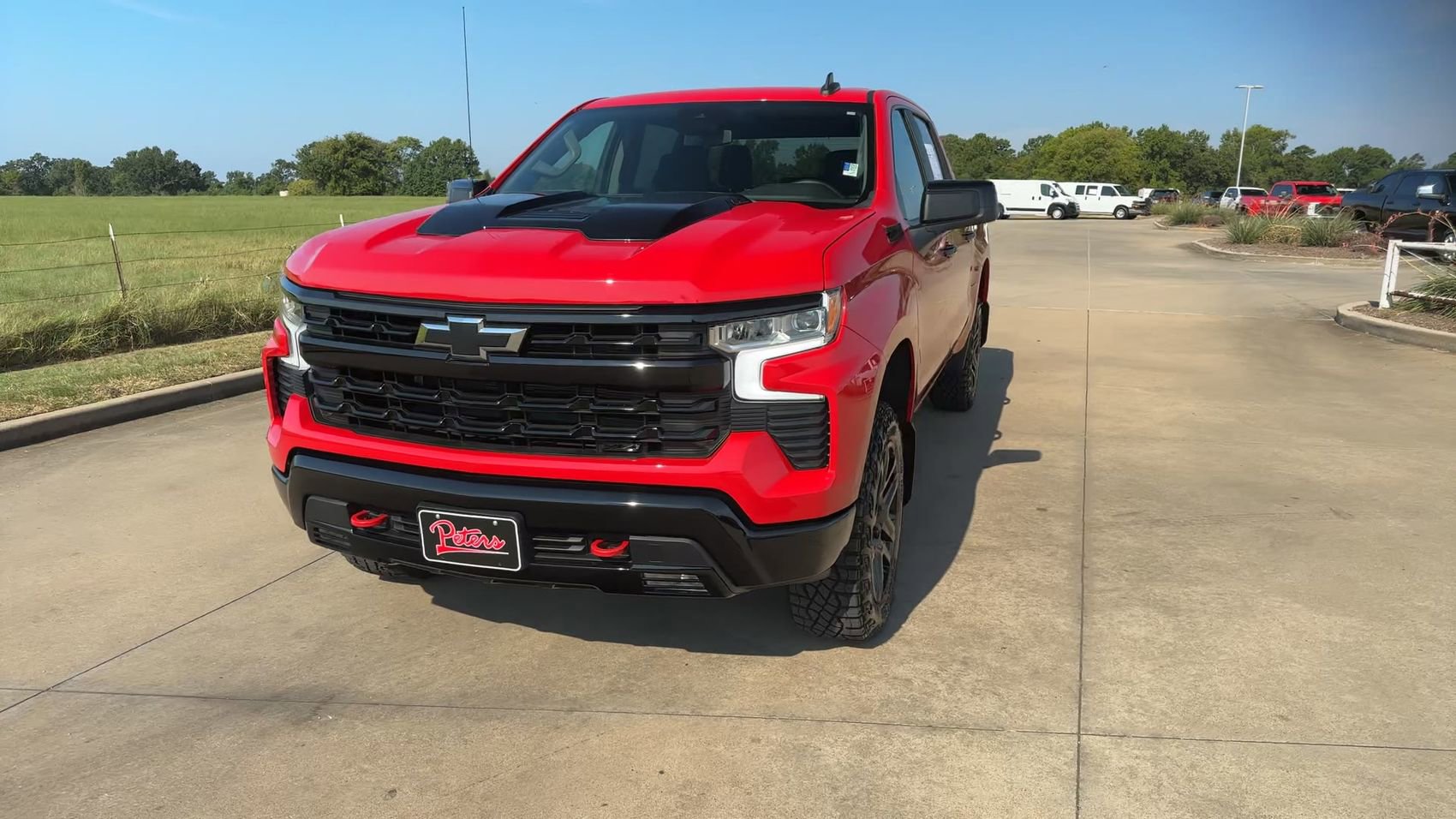 Used 2024 Chevrolet Silverado 1500 LT Trail Boss w/ LPO, Dark Essentials Package AWD/4WD image 3
