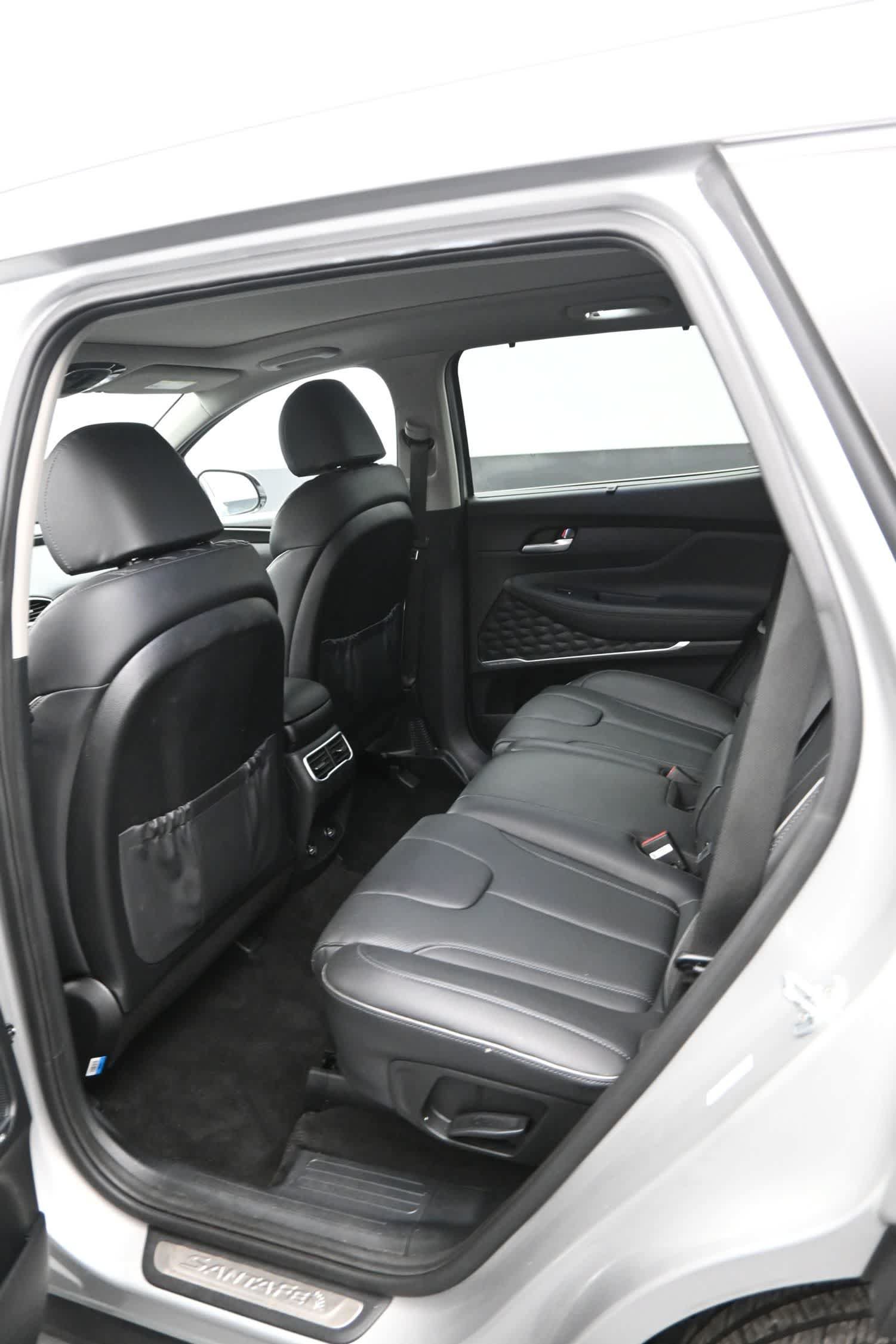 Used 2022 Hyundai Santa Fe SEL Premium w/ Cargo Package AWD/4WD image 14