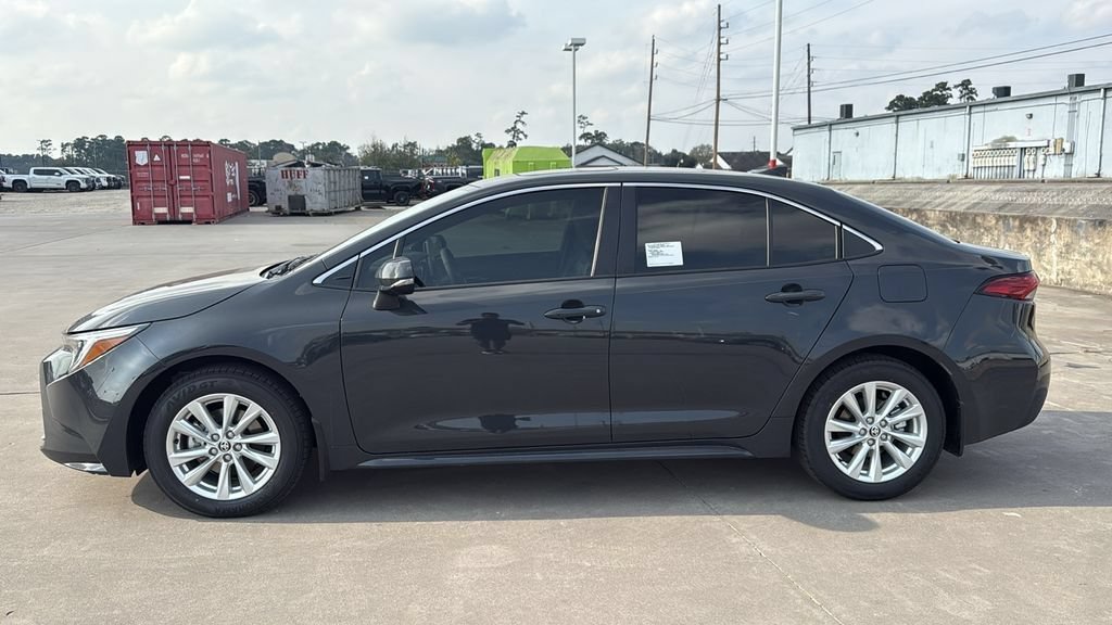 Used 2026 Toyota Corolla XLE FWD image 11