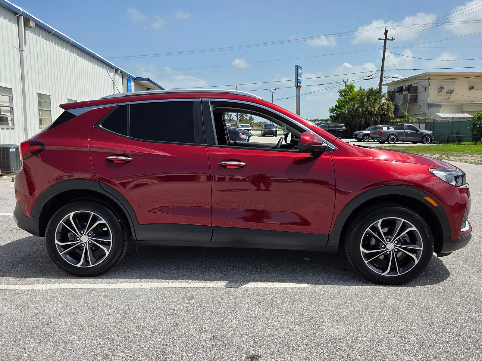 Used 2023 Buick Encore GX Select AWD/4WD image 6