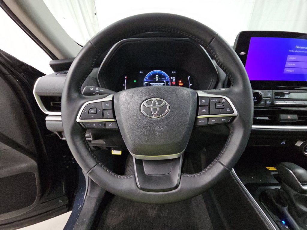 Used 2024 Toyota Grand Highlander AWD image 9