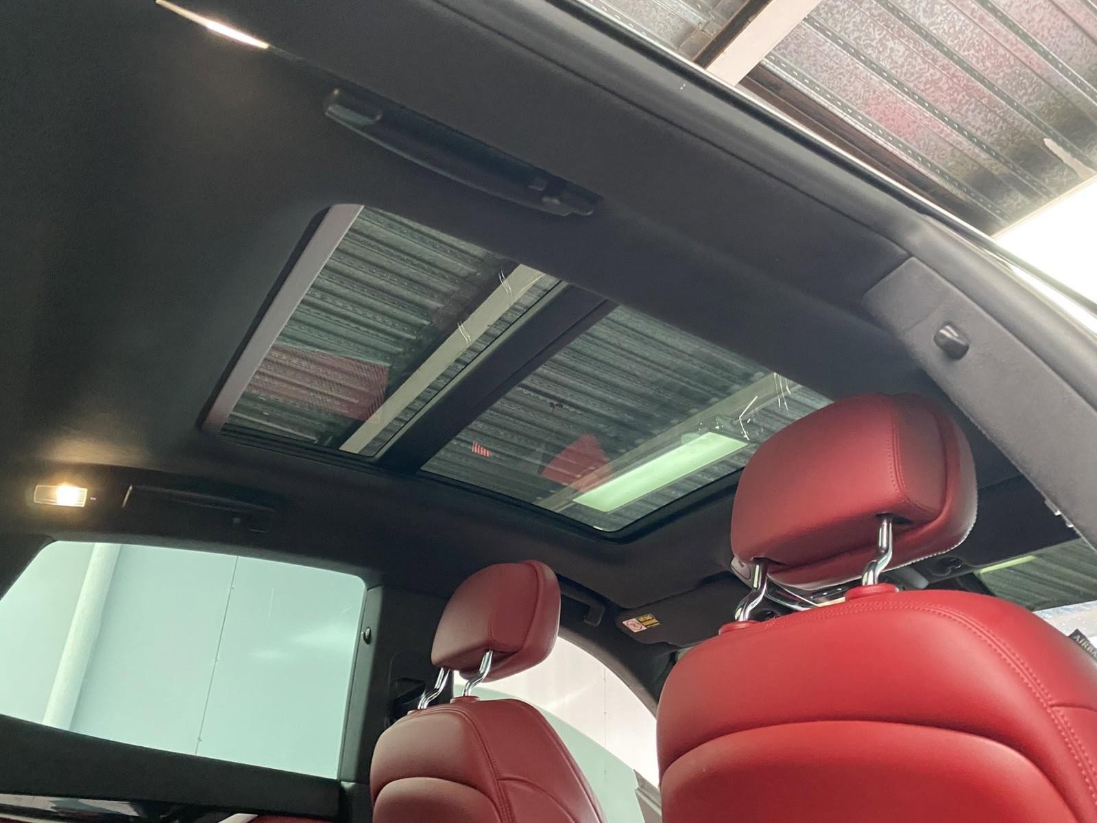 Used 2021 Maserati Levante image 13