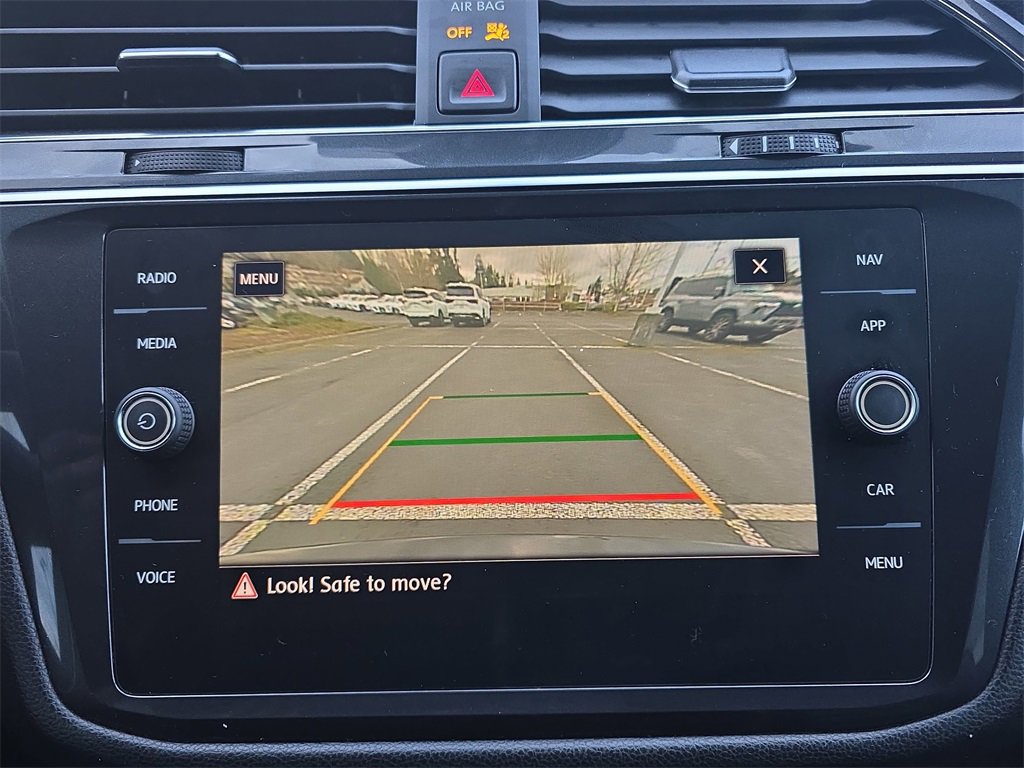 Used 2019 Volkswagen Tiguan S image 23