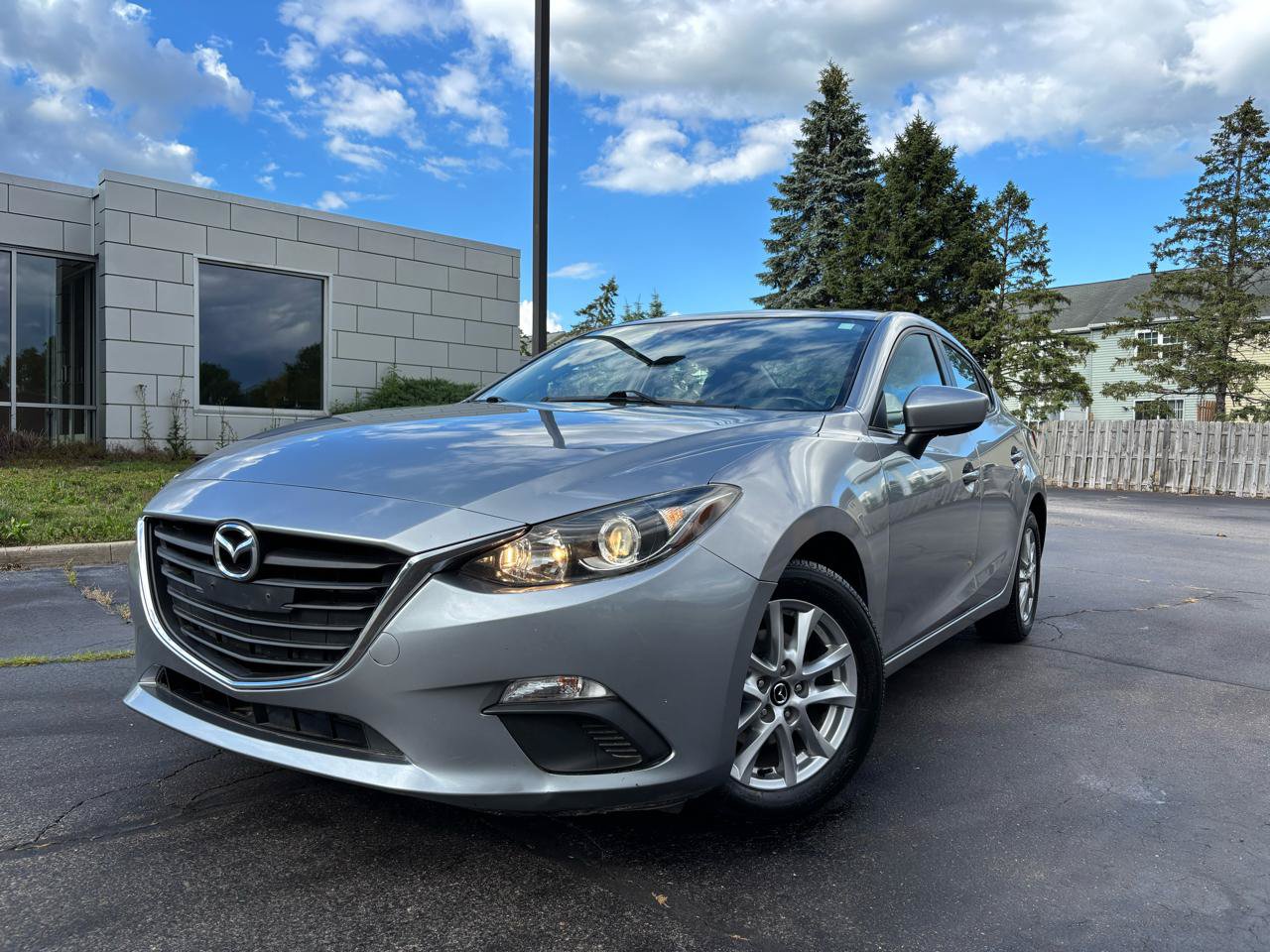 Used 2014 MAZDA MAZDA3 i Touring FWD image 1