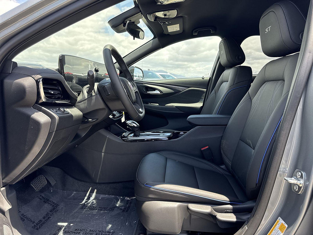 New 2026 Buick Envista Sport Touring w/ Convenience II Package FWD image 20