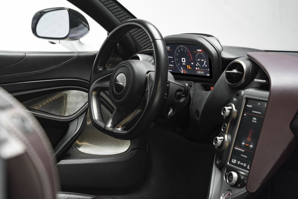 Used 2018 McLaren 720S Performance image 36