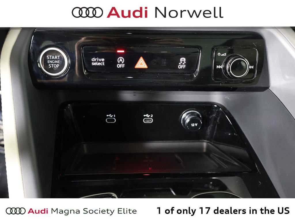 Used 2025 Audi Q5 Premium w/ Premium Plus AWD/4WD image 6