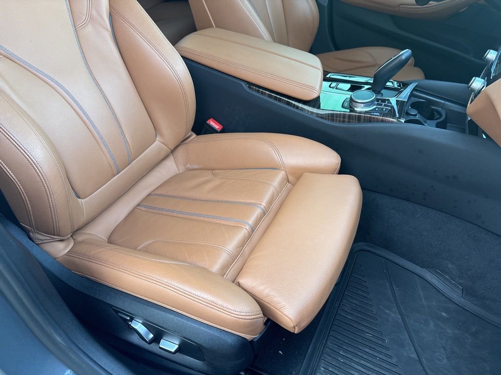 Used 2022 BMW 540i xDrive image 29