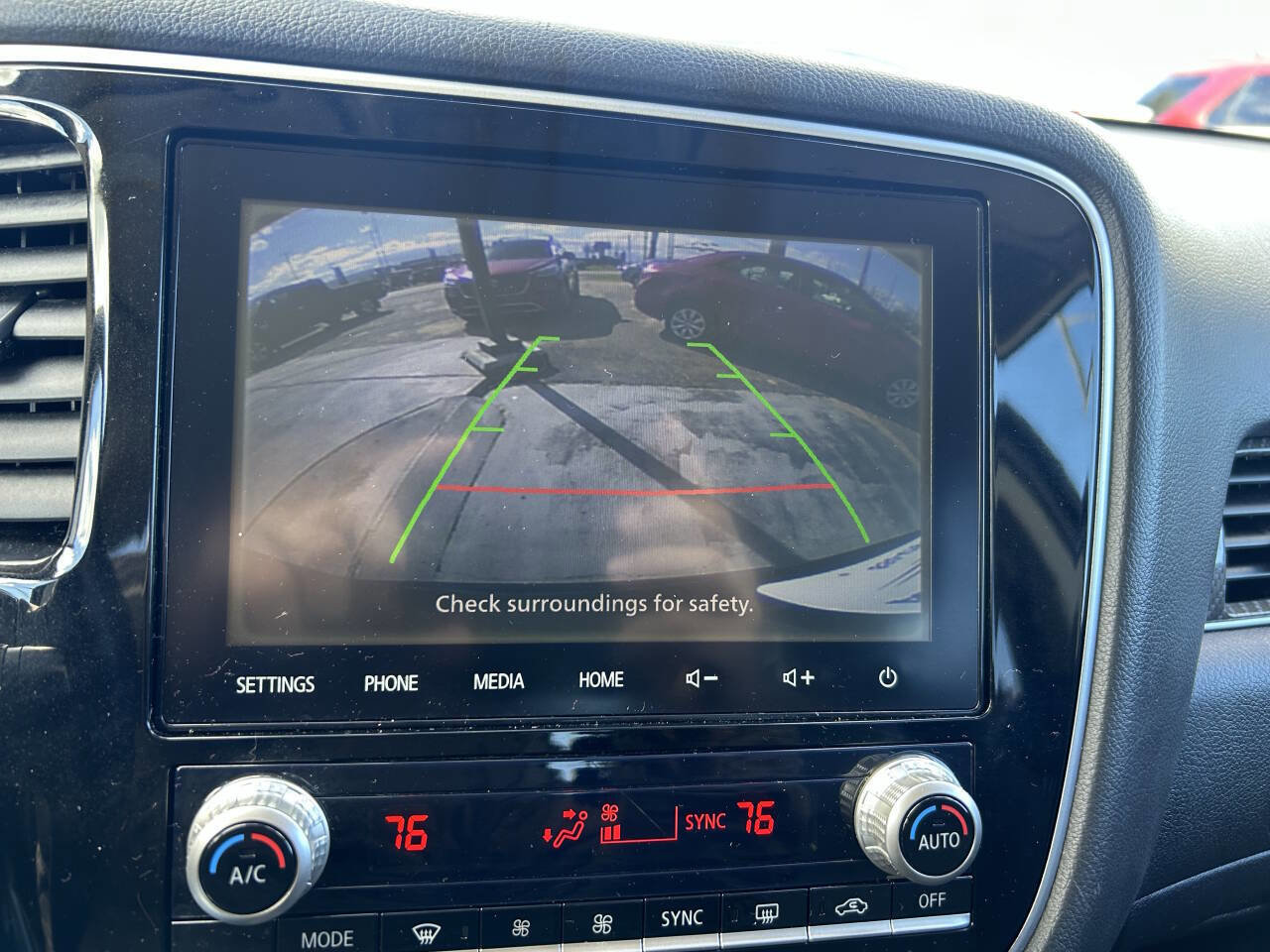 Used 2020 Mitsubishi Outlander SEL image 11