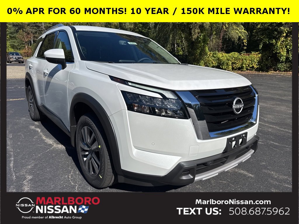 New 2025 Nissan Pathfinder SL w/ Cargo Package