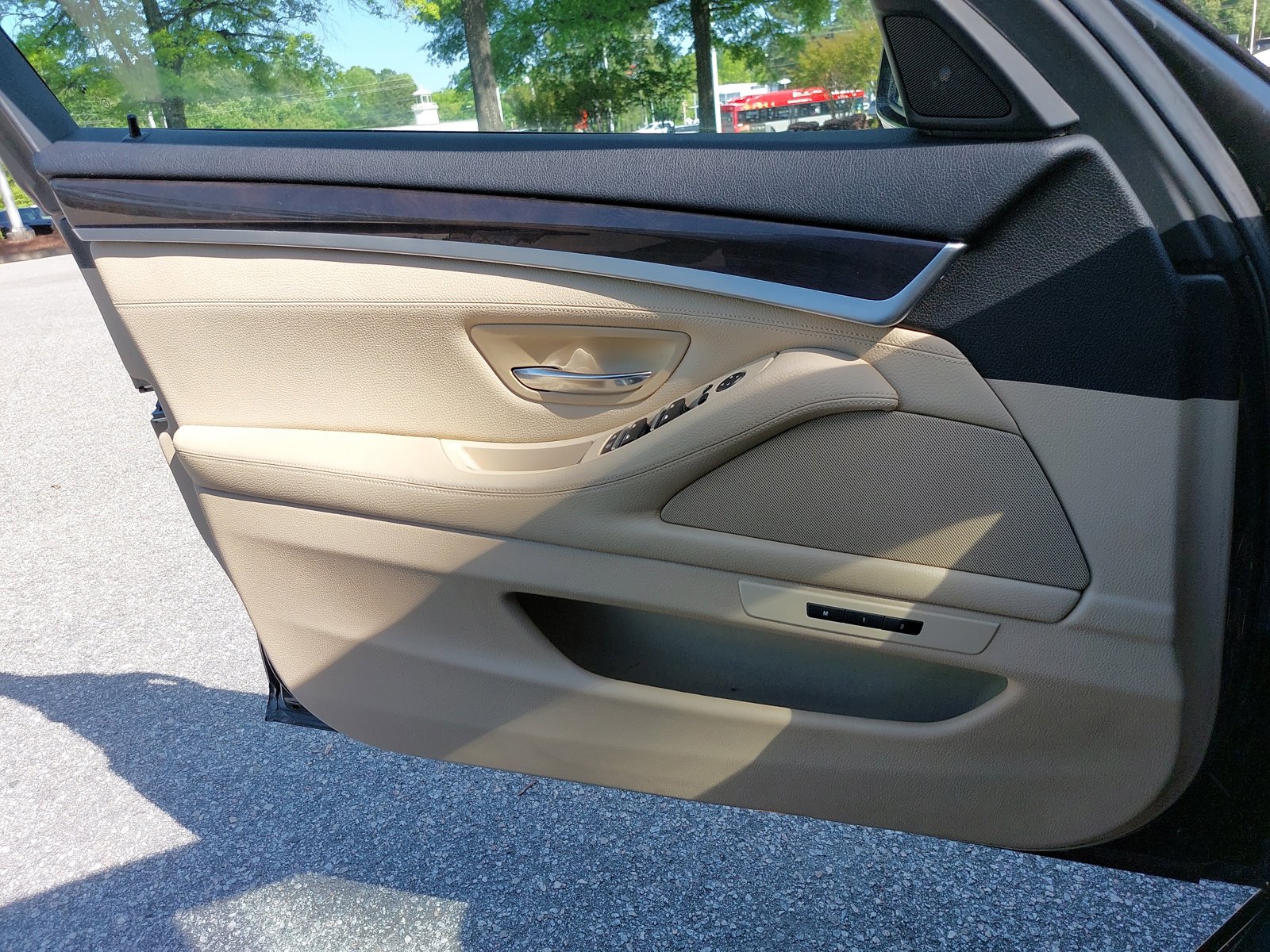 Used 2011 BMW 535i Sedan image 27