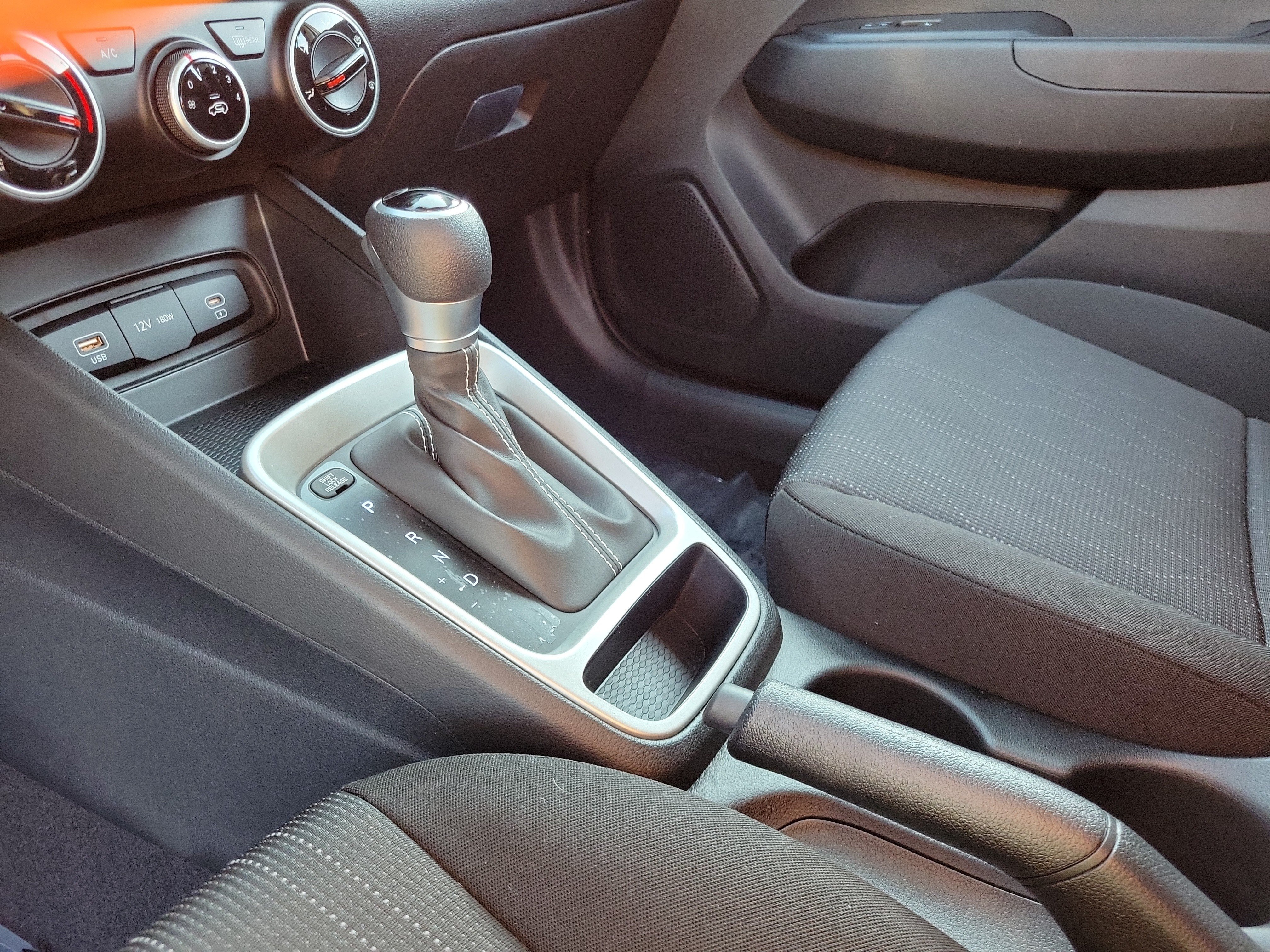 New 2026 Hyundai Venue SE FWD image 12