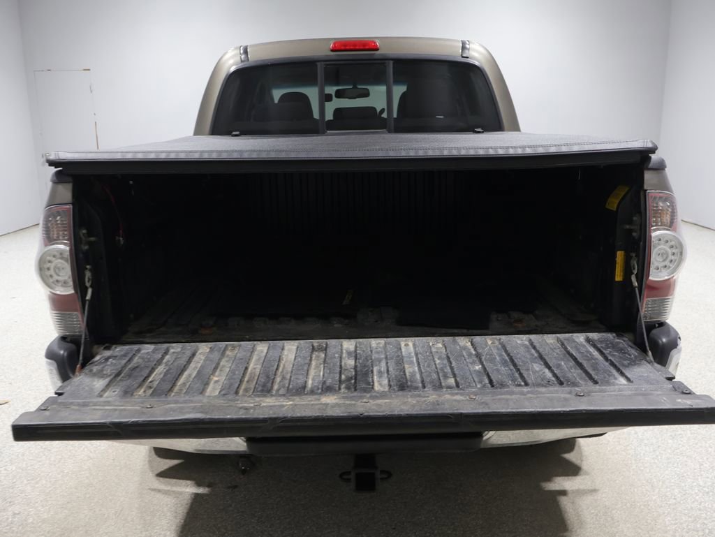 Used 2013 Toyota Tacoma PreRunner w/ SR5 Pkg RWD image 4