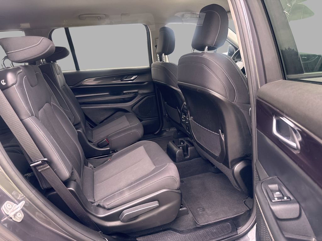 Used 2023 Jeep Grand Cherokee L Laredo w/ Luxury Tech Group I AWD/4WD image 12
