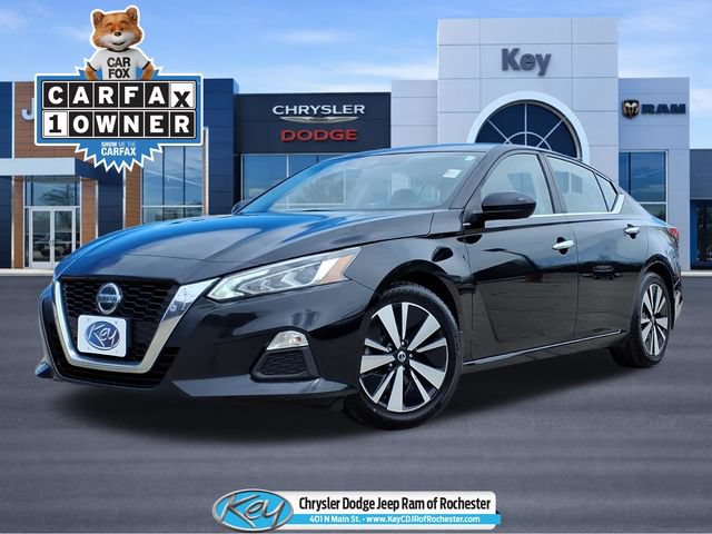 Used 2022 Nissan Altima 2.5 SV FWD video 1