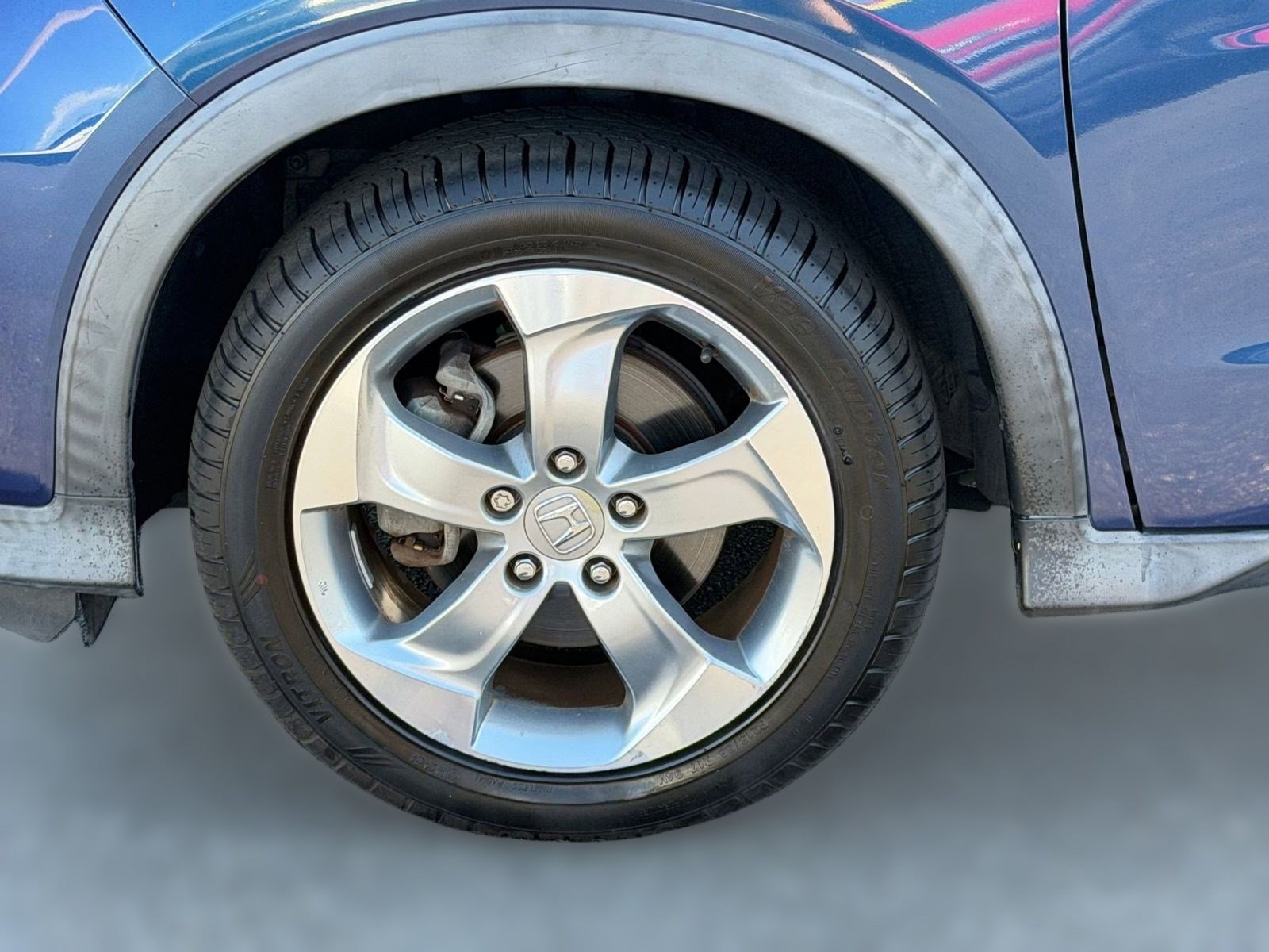 Used 2017 Honda HR-V EX image 11