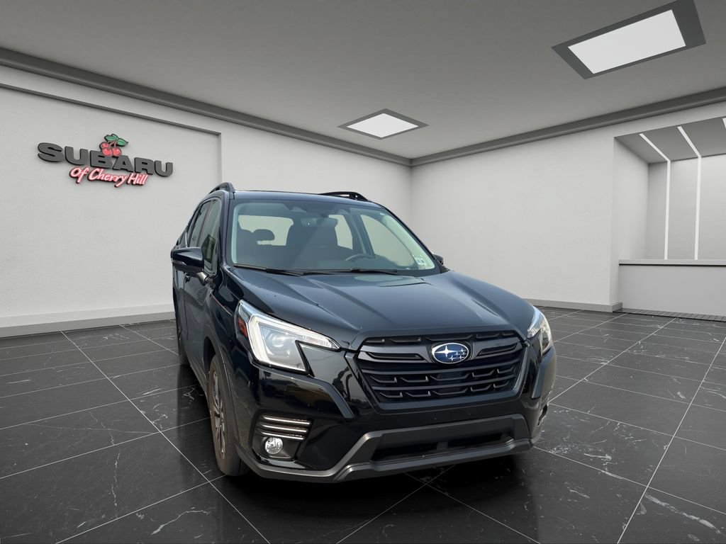 Certified 2023 Subaru Forester Limited AWD/4WD image 2