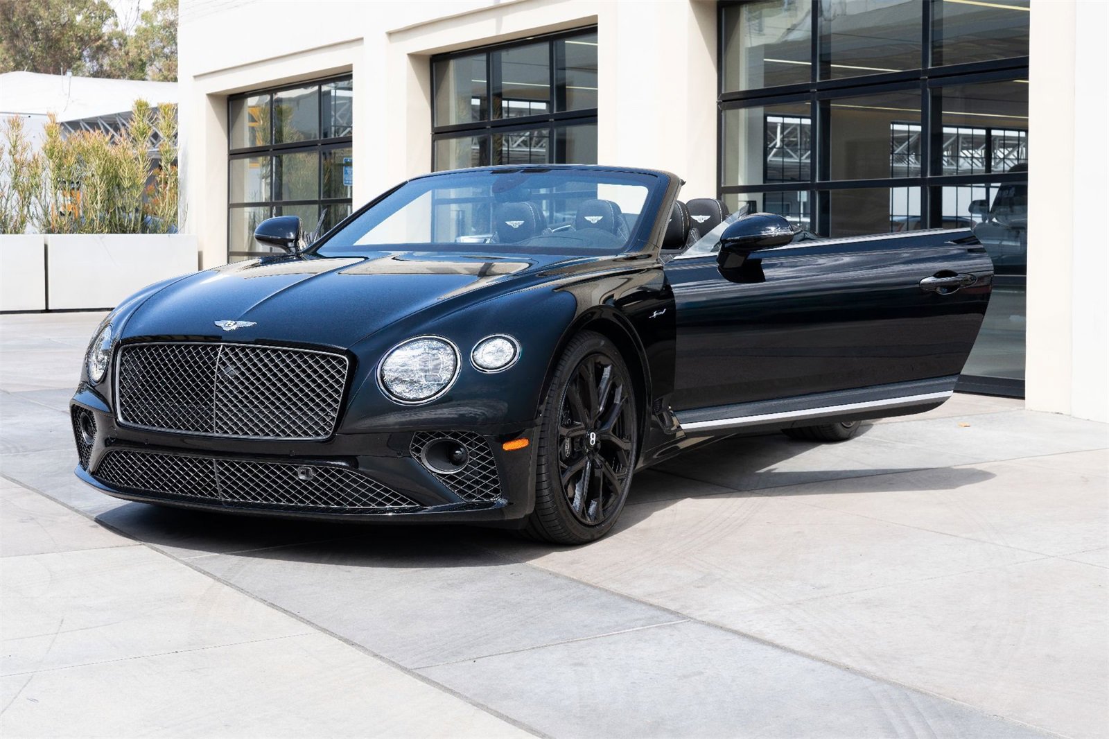 Used 2024 Bentley Continental GT Speed image 33