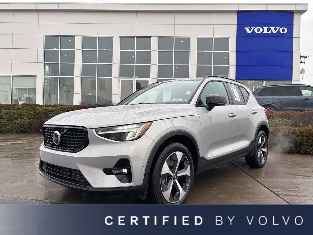 Certified 2023 Volvo XC40 B5 Plus w/ Driver Assist Package image 1