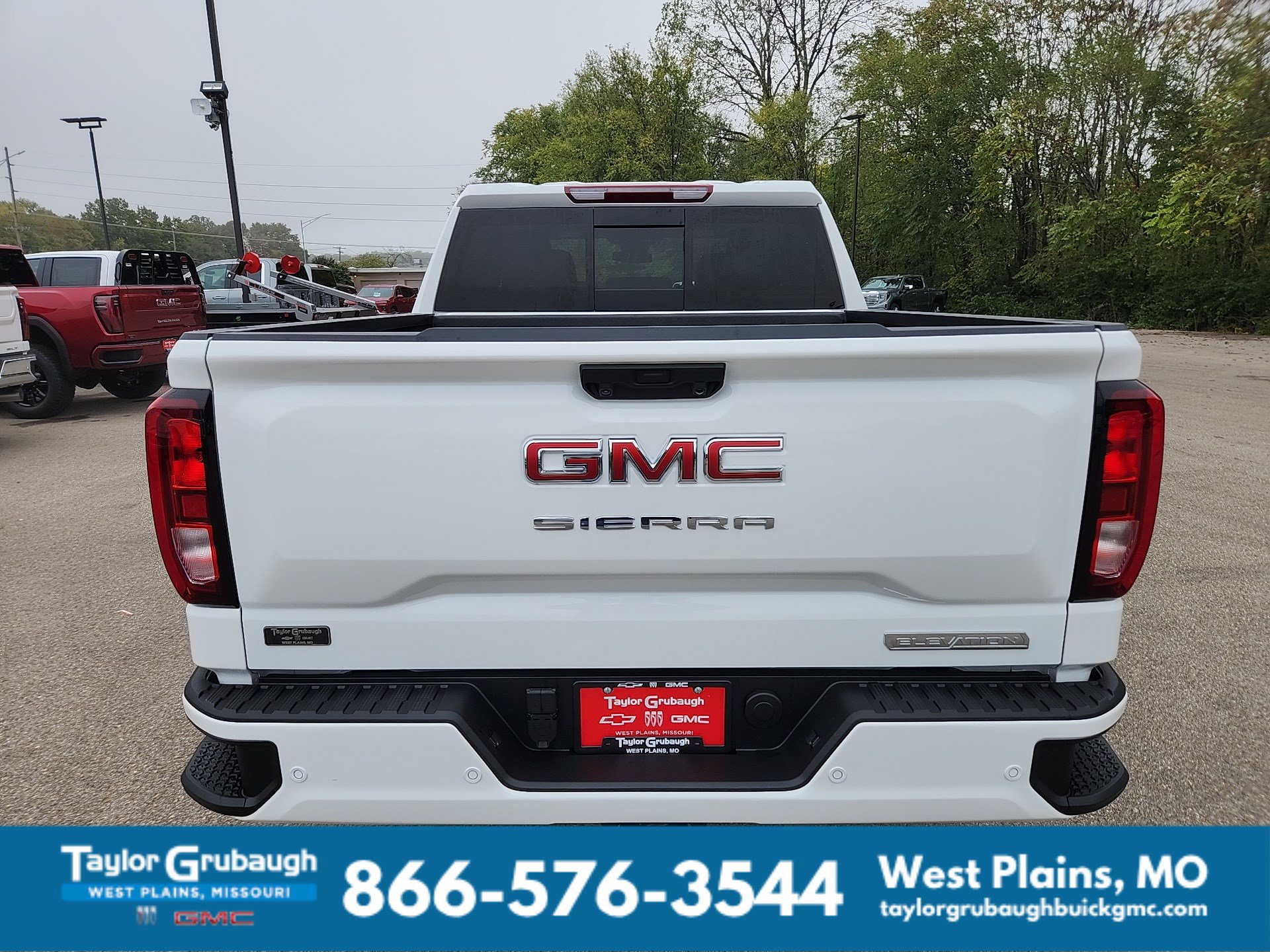 New 2026 GMC Sierra 1500 Elevation w/ Elevation Premium Package AWD/4WD image 8
